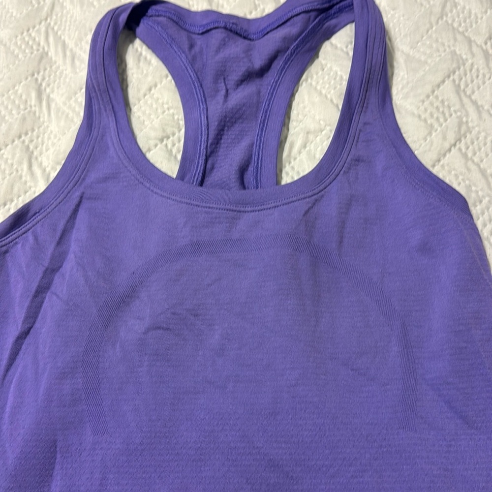 Lululemon, size 4, swiftly tech in race length